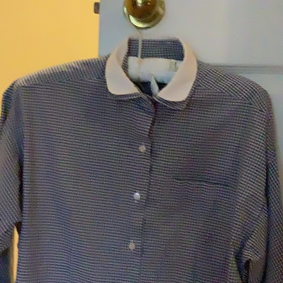 Burberry button up blouse - size 40  all cotton - Picture 1 of 6